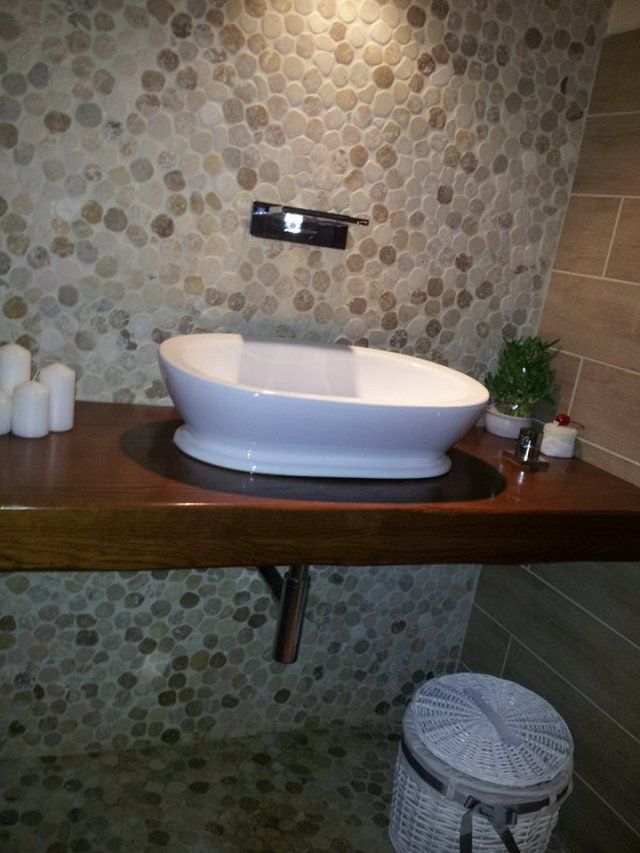 Lavabo in porcellana