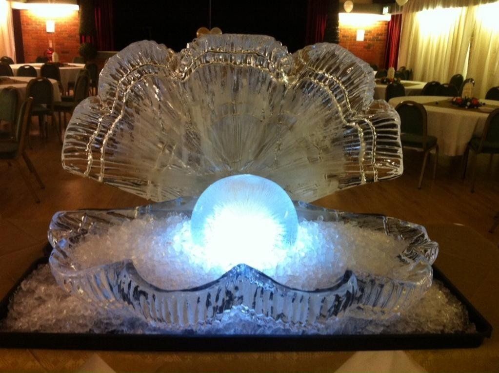 Oyster ice sculpture