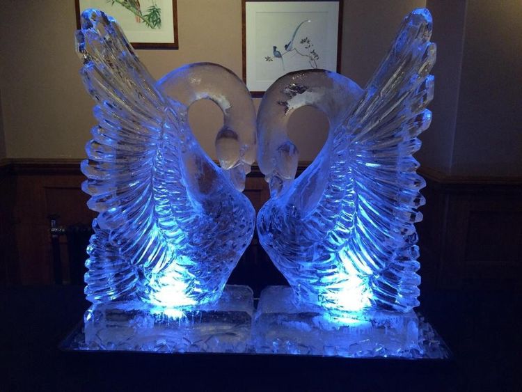 Swan ice sculpture