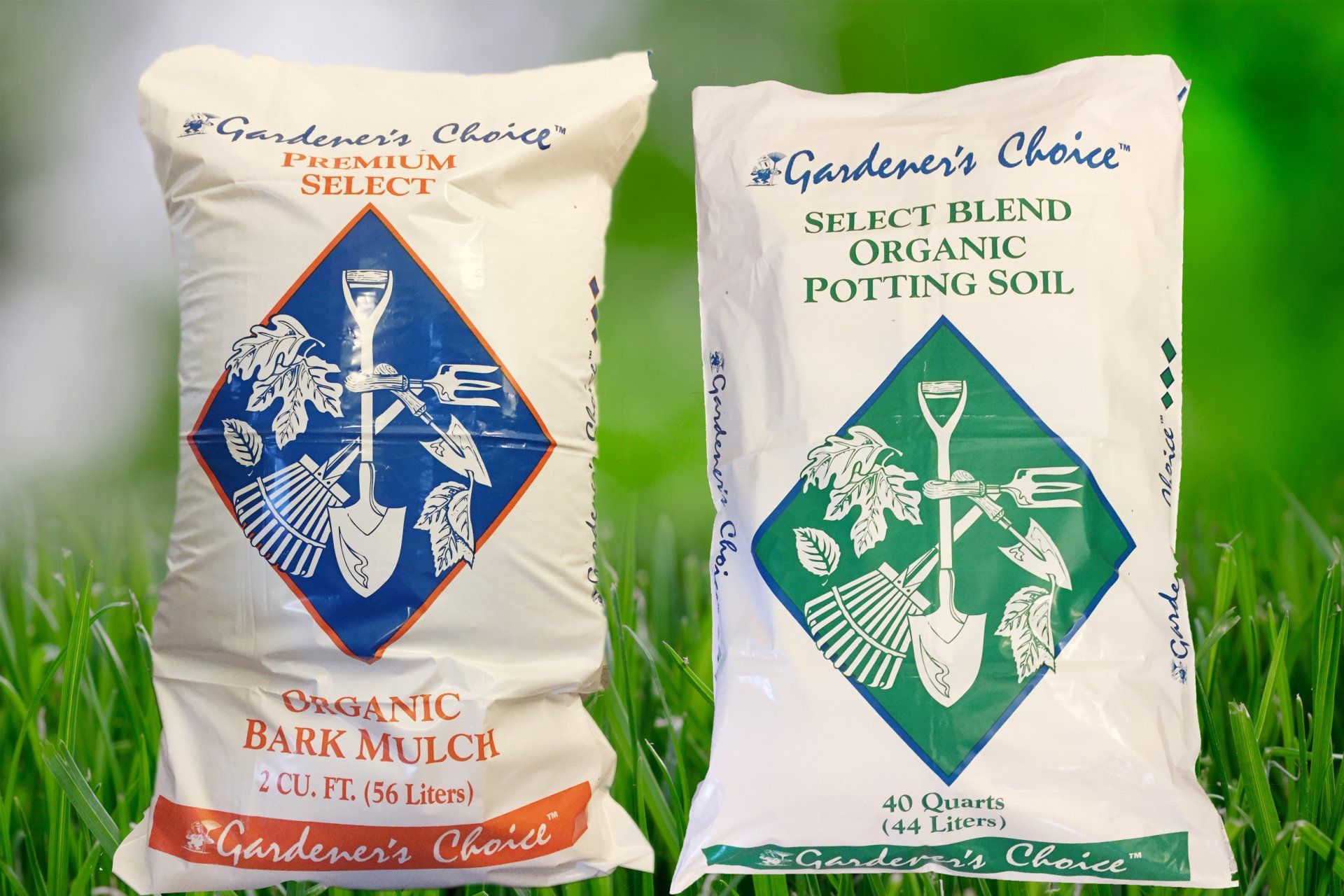 Two bags of gardener 's choice select blend organic potting soil
