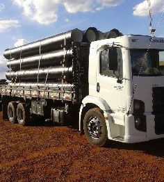 Tubo com flanges em ferro fundido