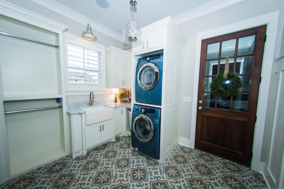 Laundry Room Tiles — Muscle Shoals, AL — Ultra LLC