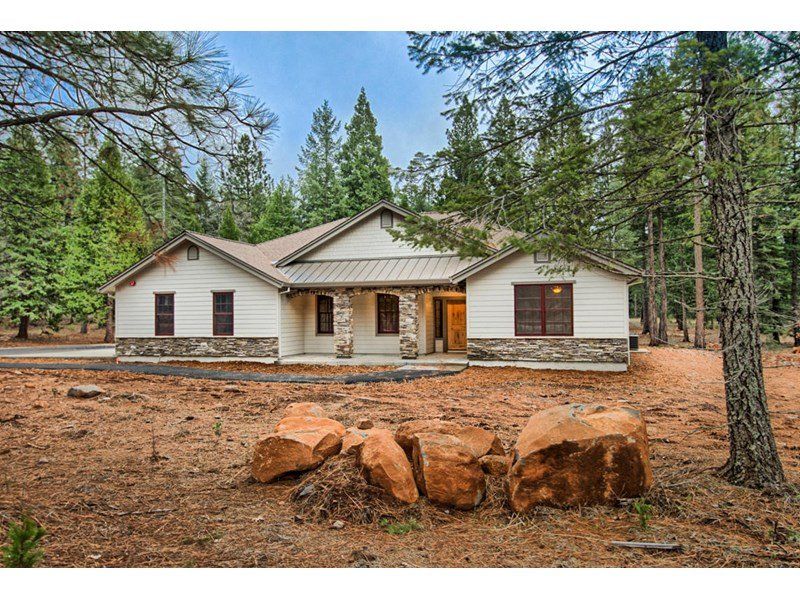 A house in the woods with good defensible space