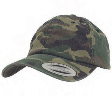 Ένα καπέλο του μπέιζμπολ με σχέδιο καμουφλάζ βρίσκεται σε λευκό φόντο.