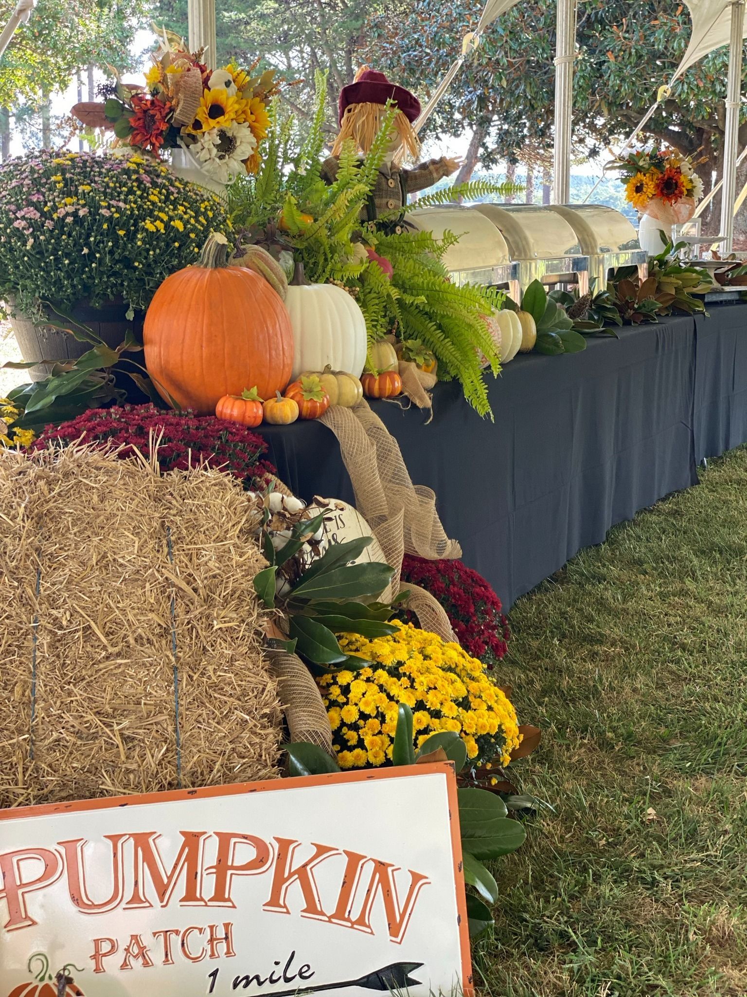 catering at thanksgiving event