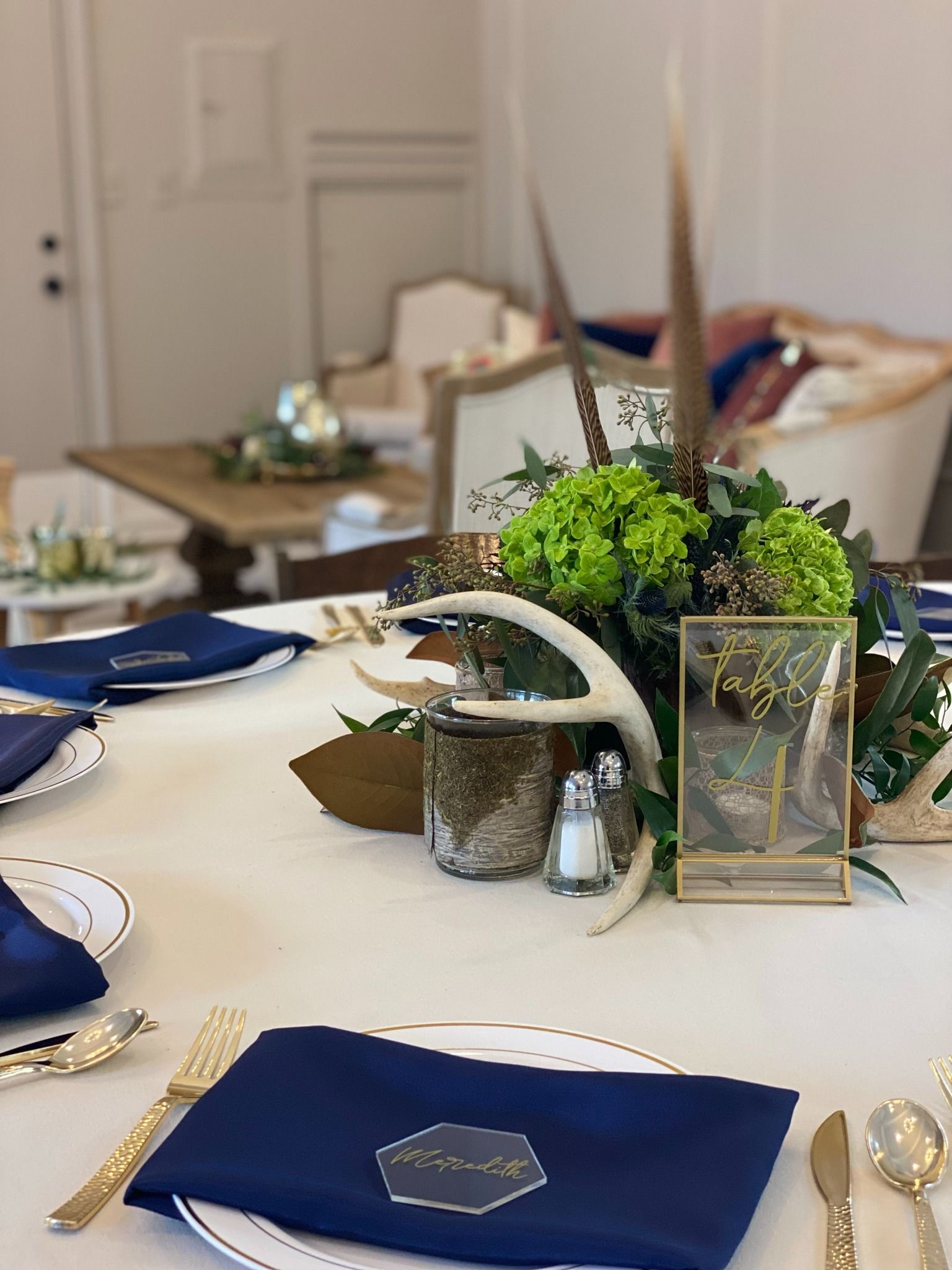 centerpiece with antlers