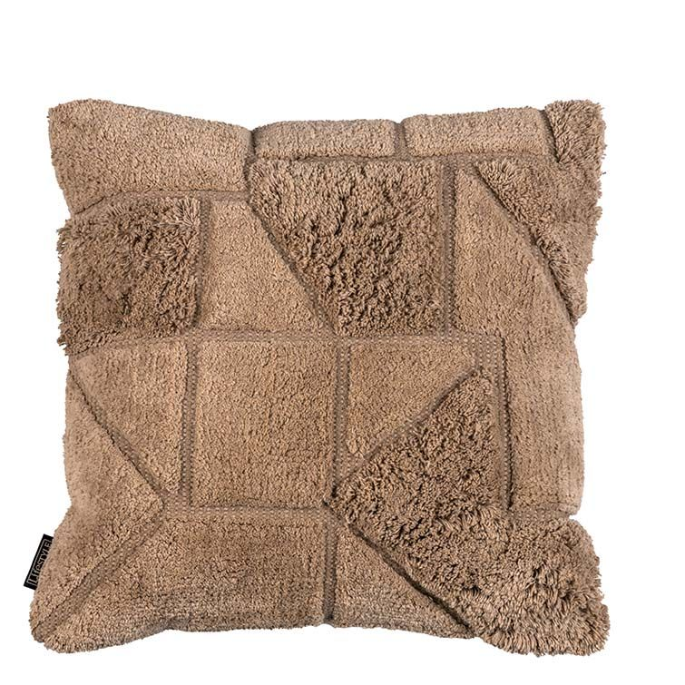 Bruin, vierkant kussen met textuur en geometrisch patroon.