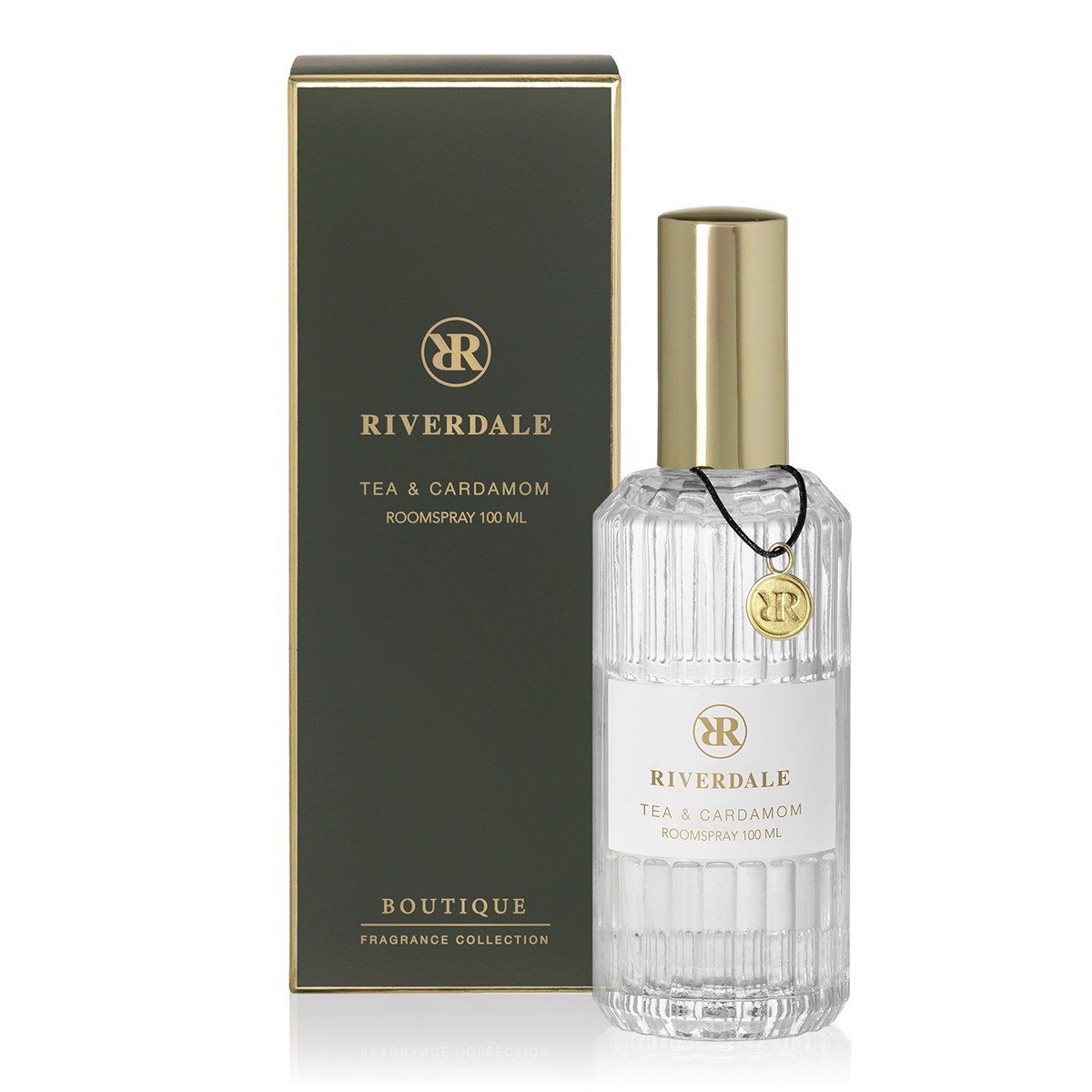 Een parfumflesje van Riverdale met gouden dop, naast een donkergroene doos op een witte achtergrond.