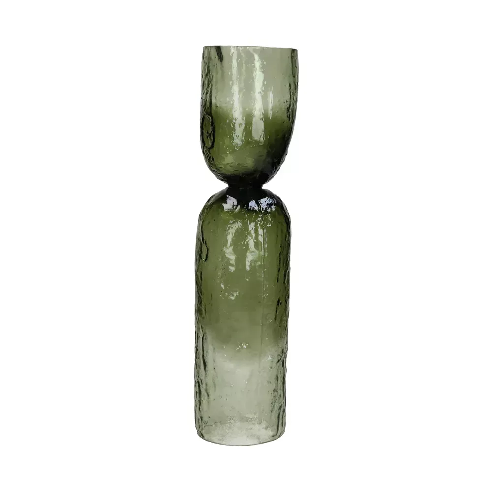 Abstracte groene glazen vaas met een smalle hals en een hoge cilindrische voet.