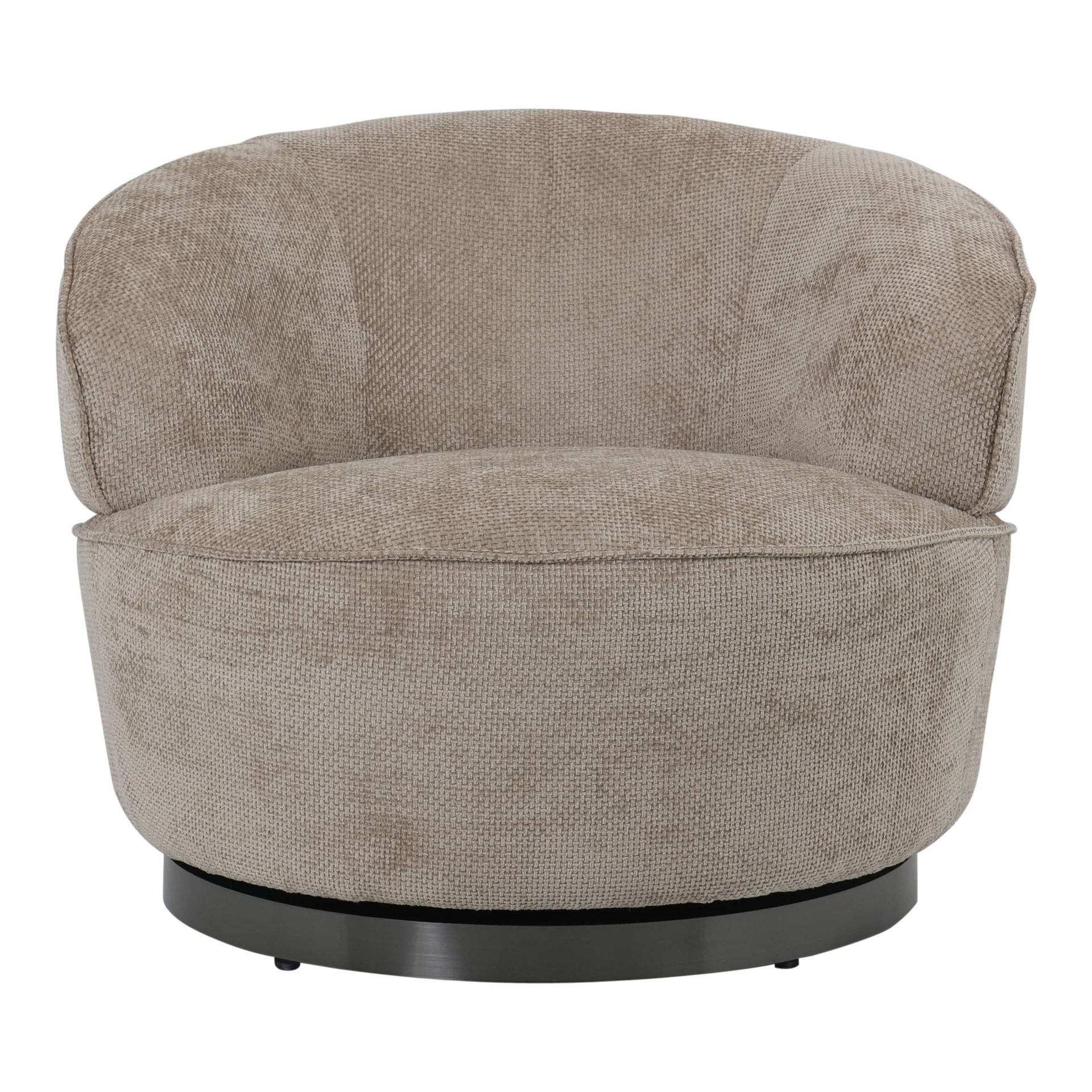 Beige, gestructureerde draaibare fauteuil met afgeronde rugleuning en zwarte voet, afgebeeld tegen een witte achtergrond.