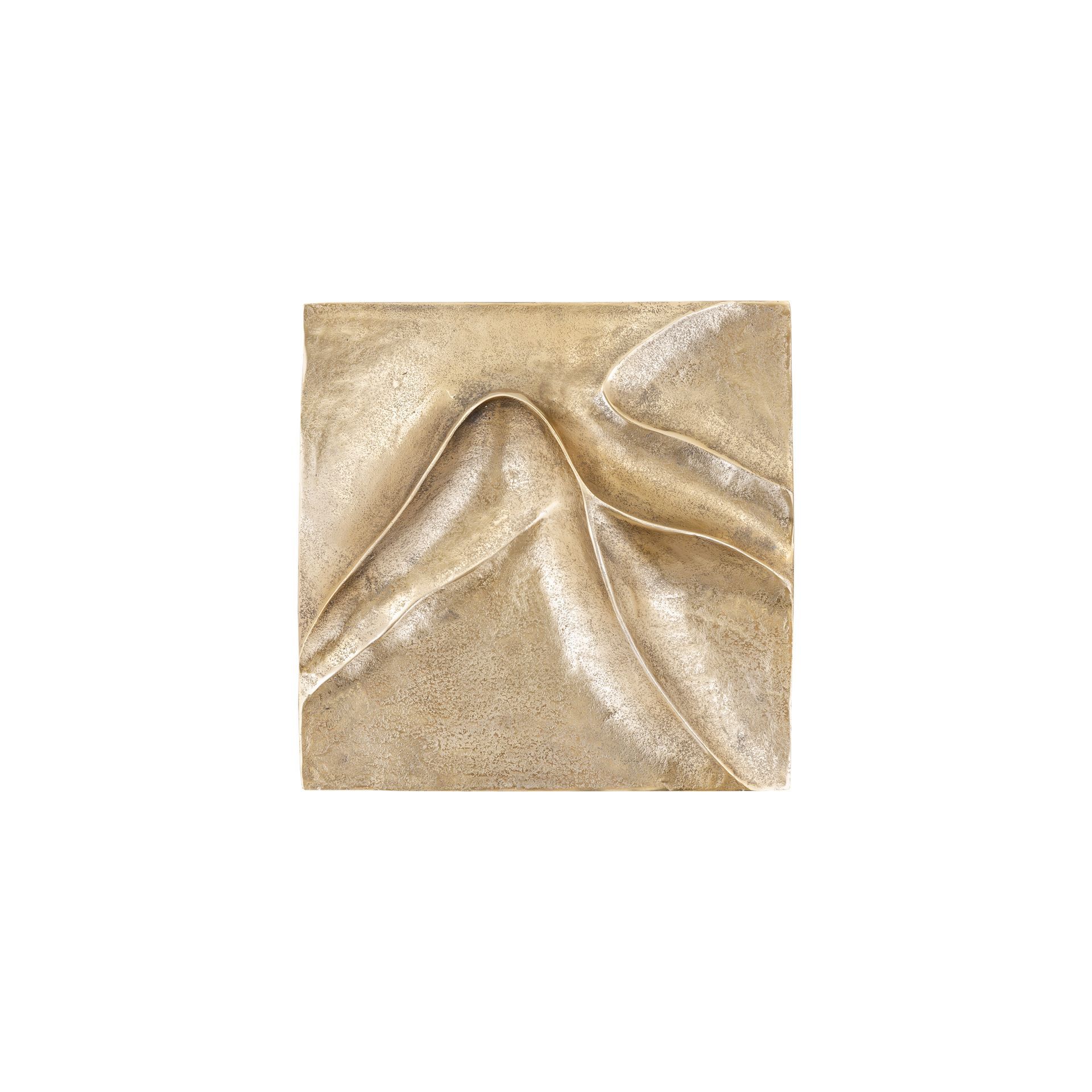 Vierkant, gestructureerd kunstwerk met een bergachtig reliëf en een kronkelende gouden lijn. Beige en wit.