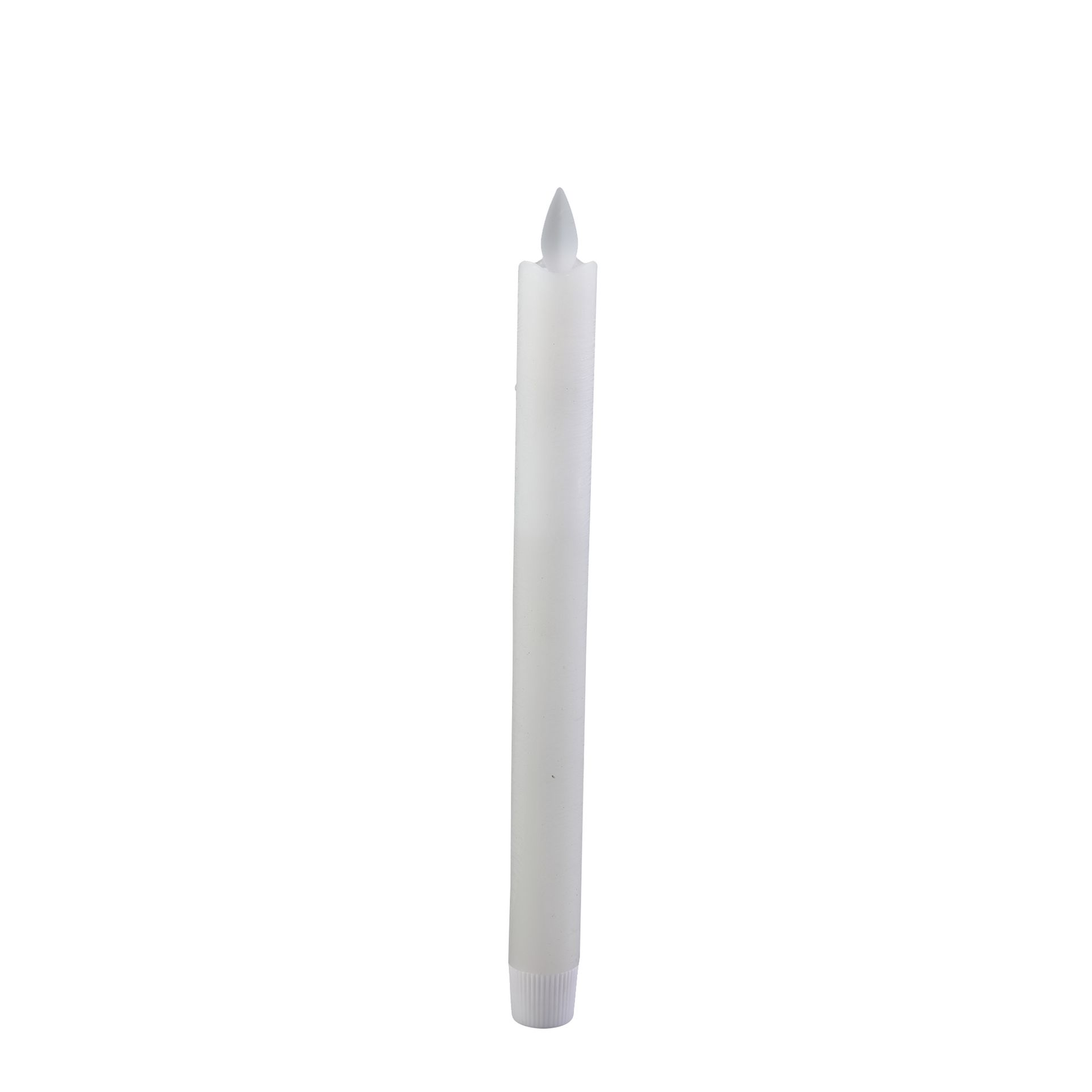 Witte taps toelopende kaars met een uitgebrande lont op een effen achtergrond.