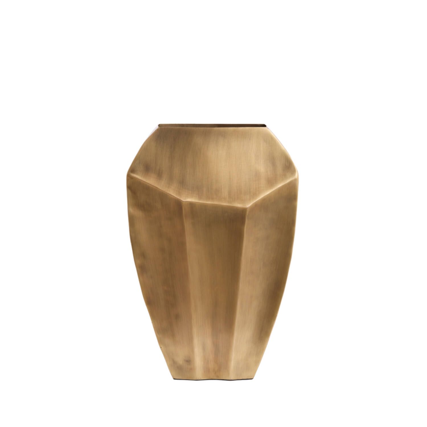 Bronskleurige geometrische vaas met een breed, hoekig ontwerp.