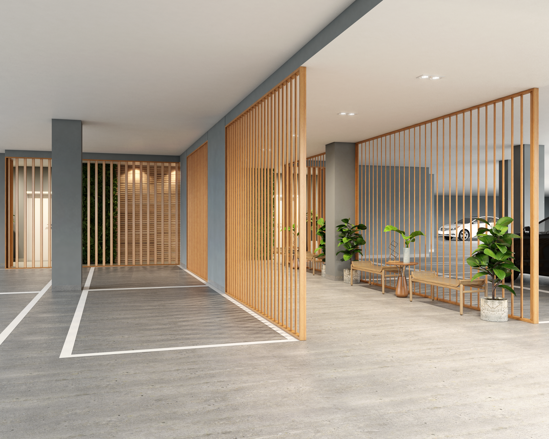 Uma garagem de estacionamento moderna com divisórias de madeira clara, vasos de plantas e áreas de estar. Carros estacionados ao fundo.