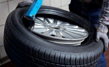 Tyre fitting
