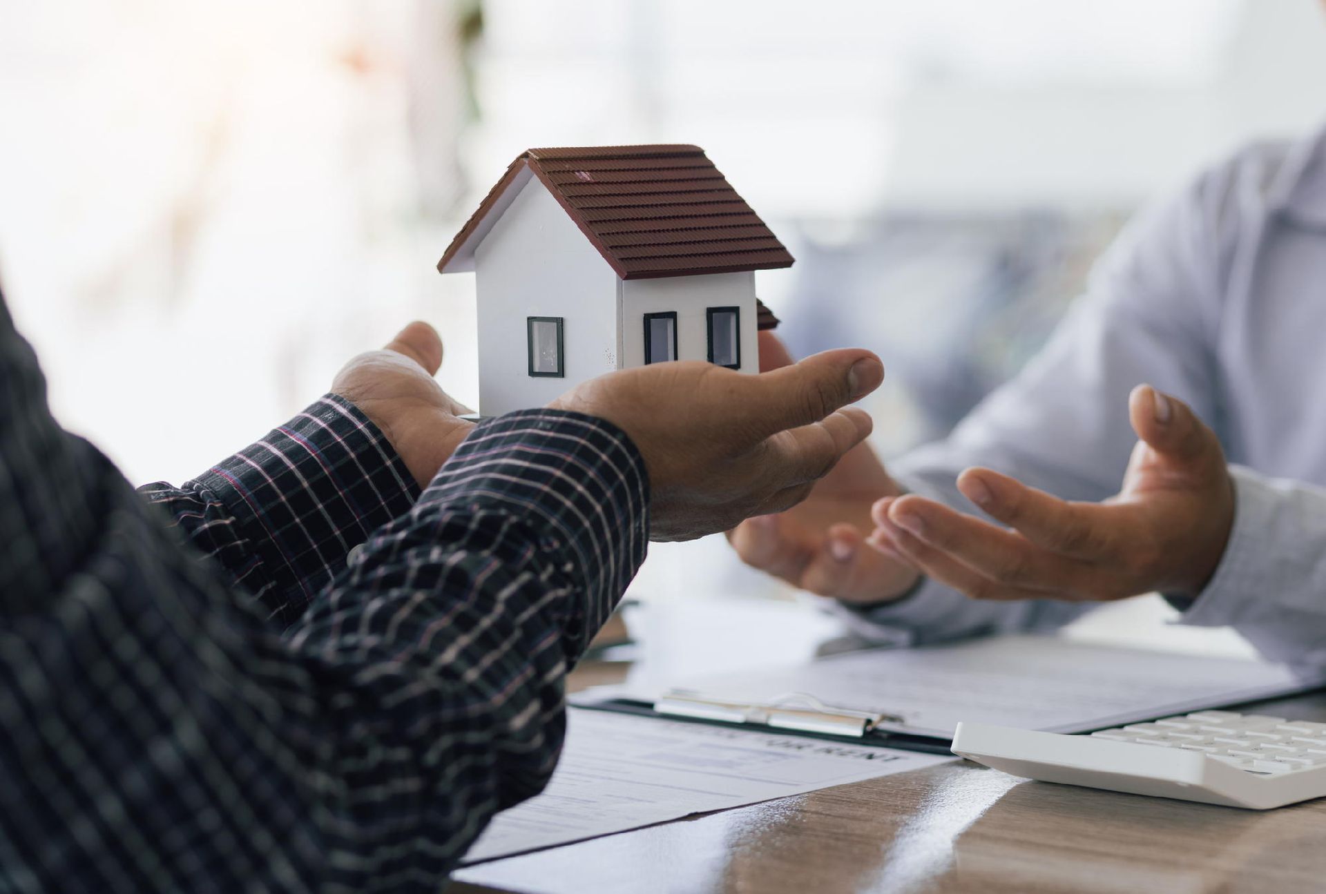 Un carro funebre argentato 