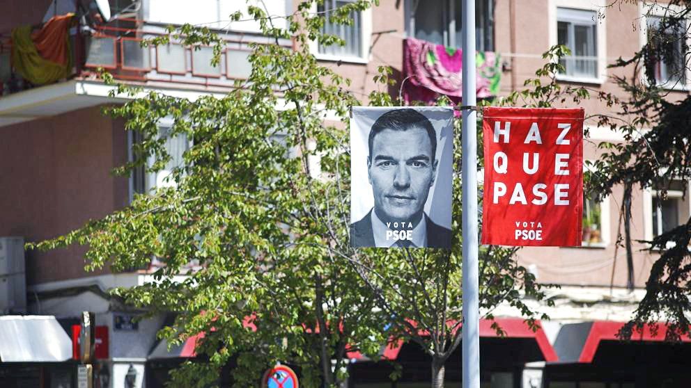 banderolas farolas madrid