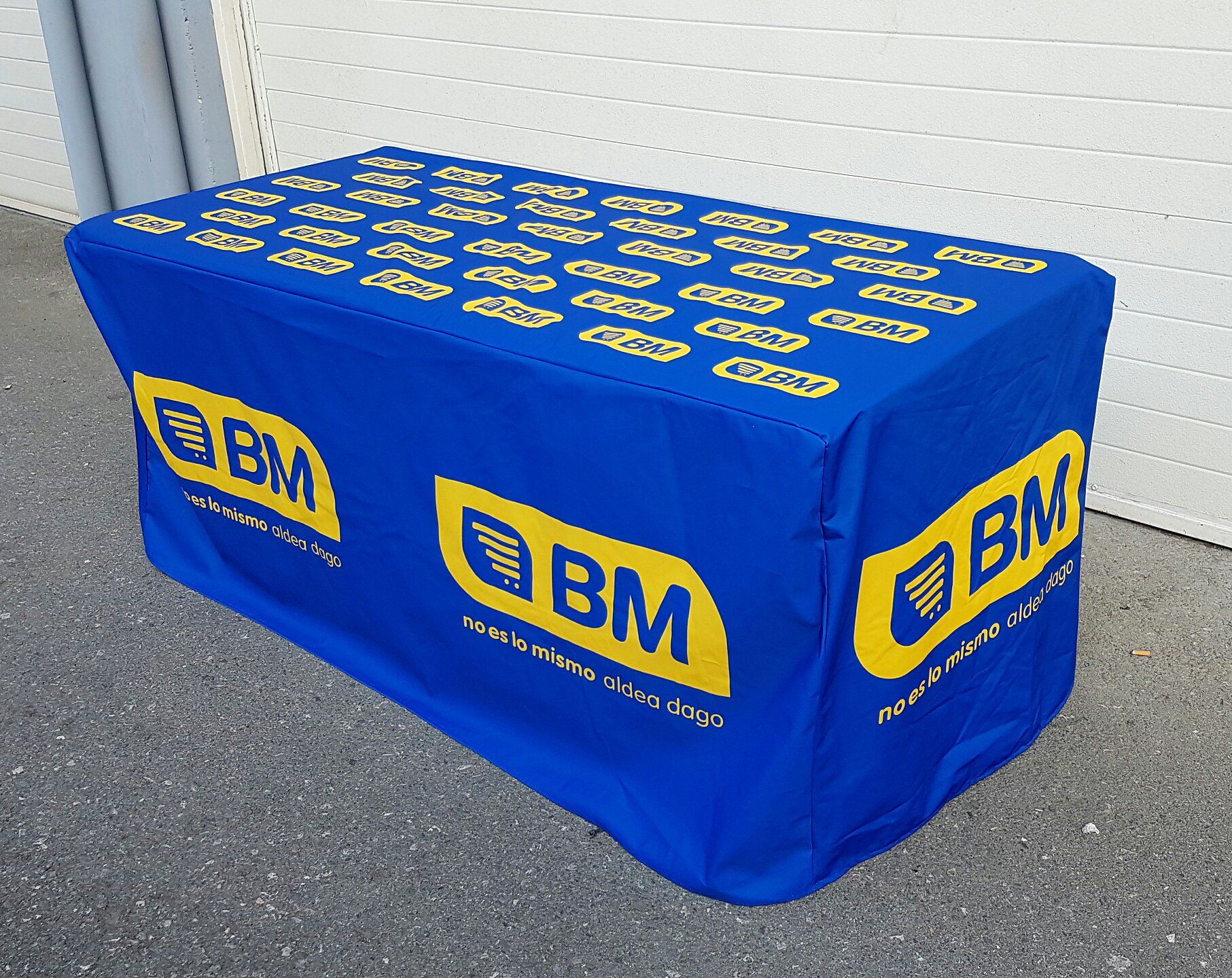 mantele supermercado