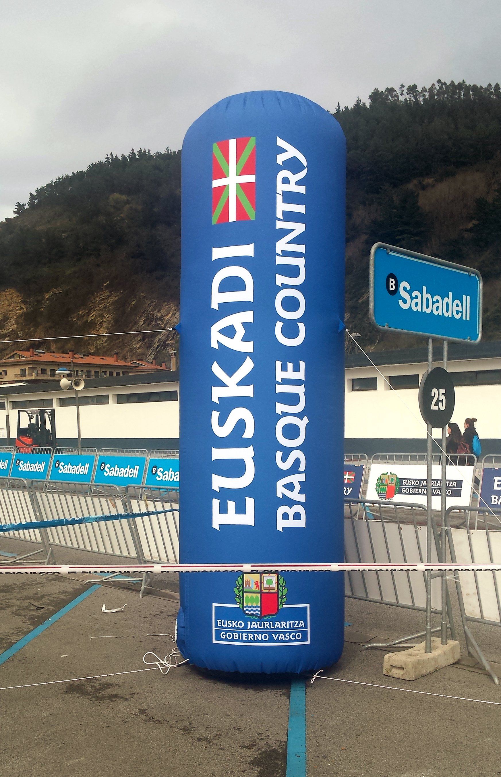 totem hinchable pais vasco