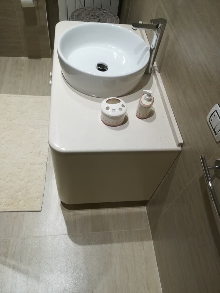 produzione arredo bagno in legno