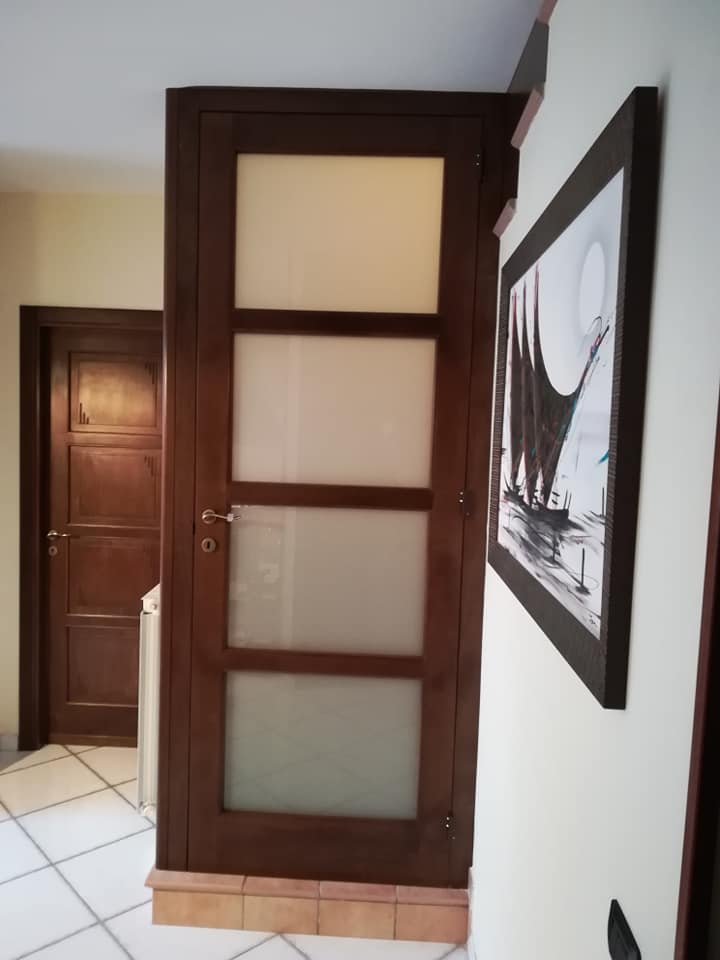 produzione porte e serramenti in legno