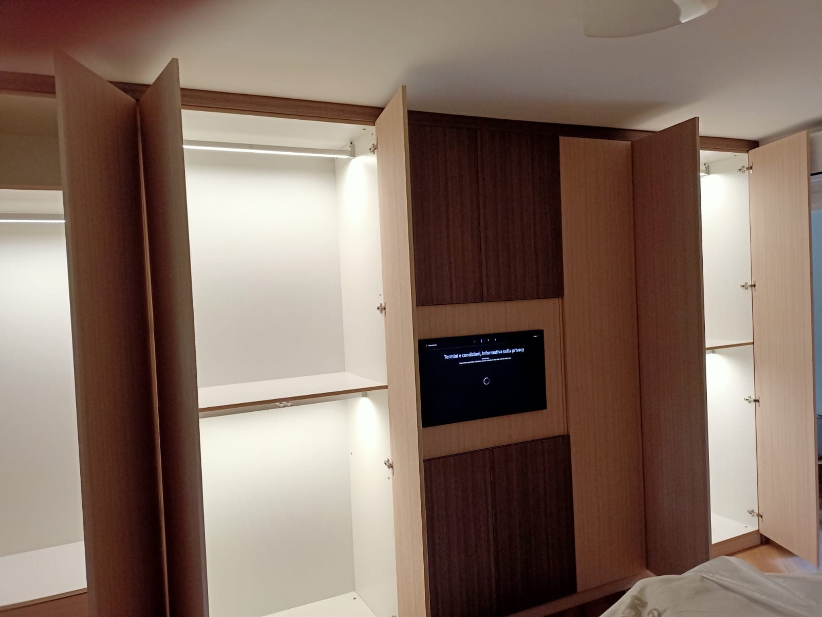 Pareti attrezzate - Falegnameria Angelo Catapano