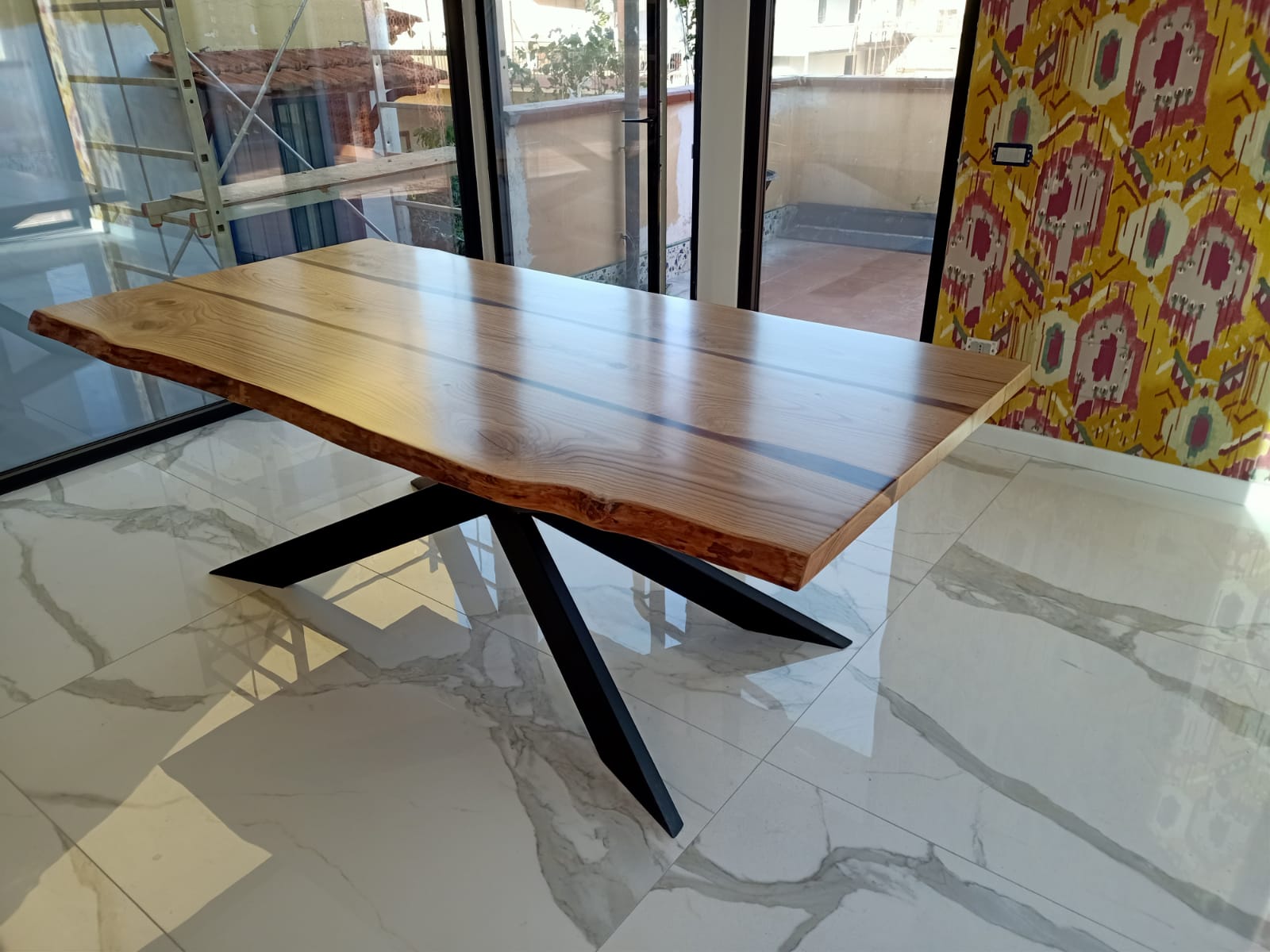 Tavolo in legno personalizzato