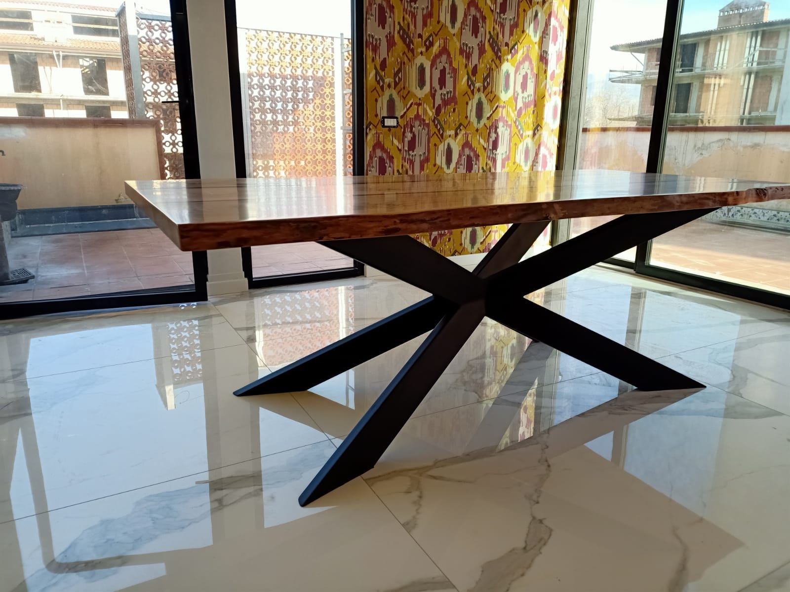 Tavolo in legno personalizzato