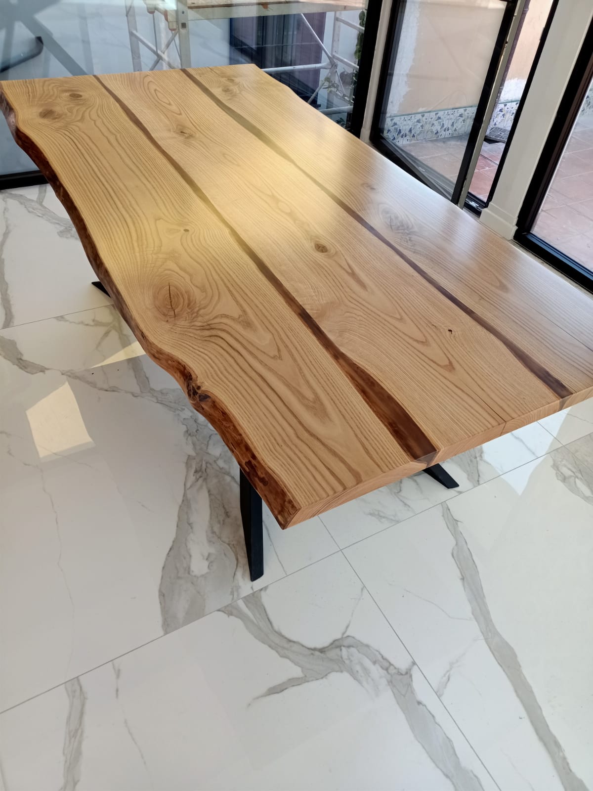 Tavolo in legno personalizzato