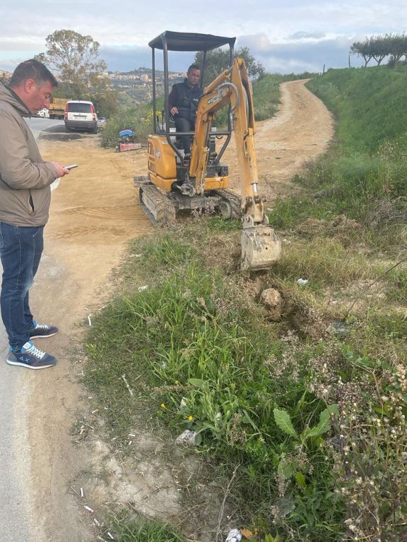 opere di scavo per tubazioni