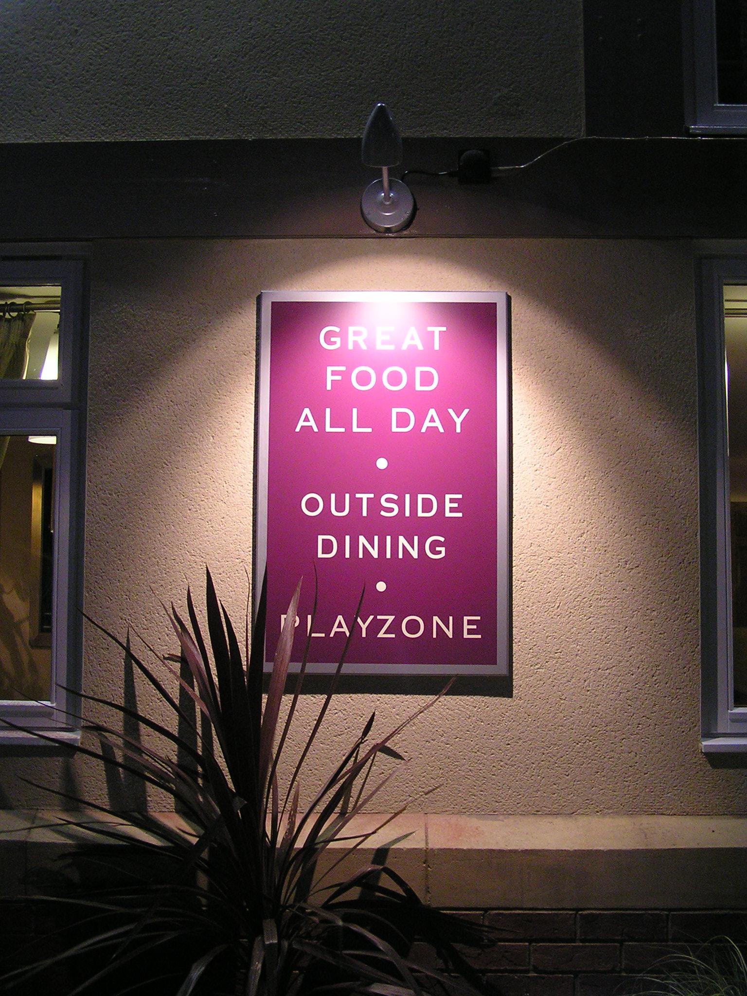 halo lit 3d signs 3d lettering 3d shop front signs