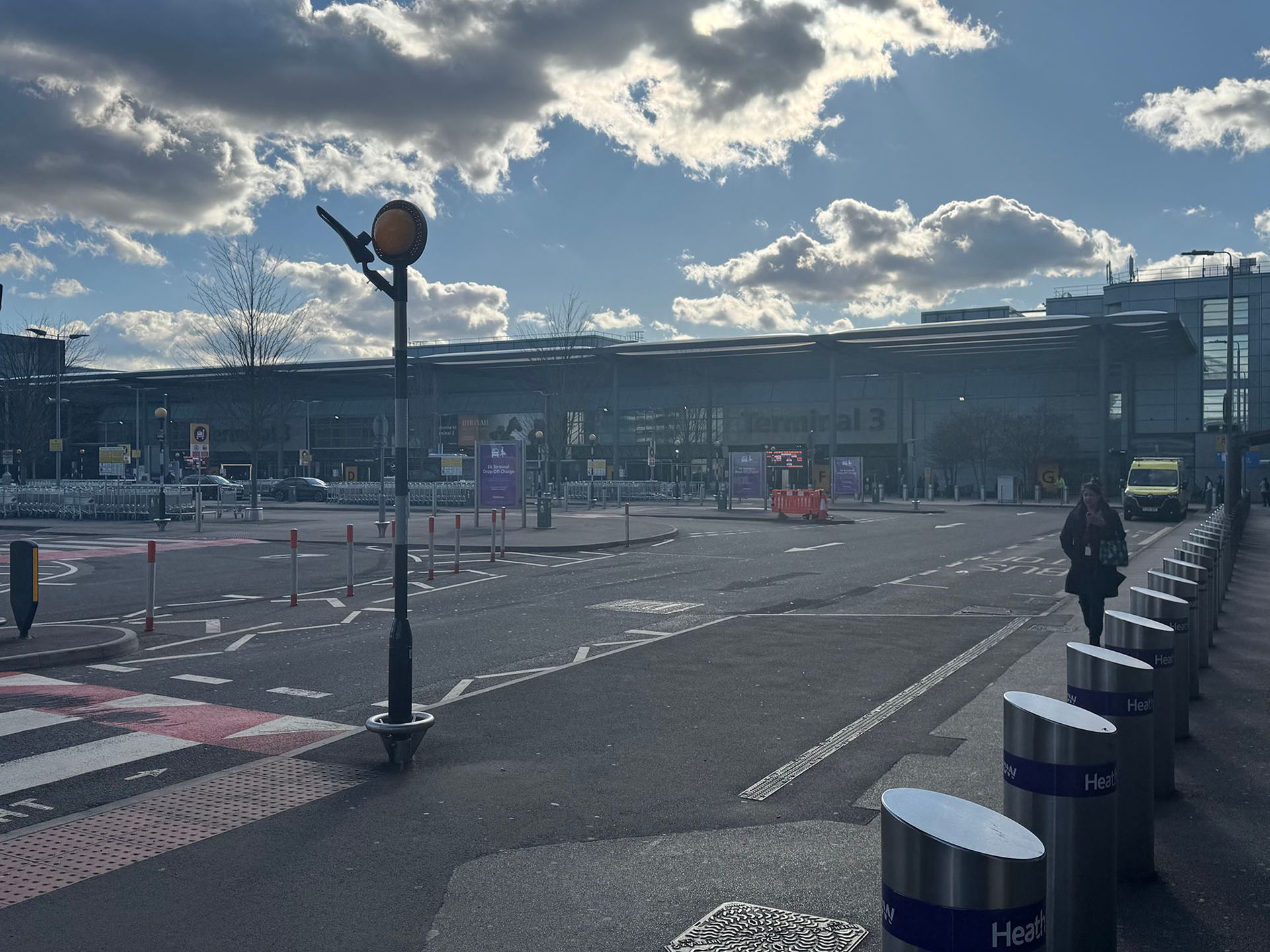 A.M.P. airport taxi transfers provide airport taxi transfers from Narborough to Heathrow airport