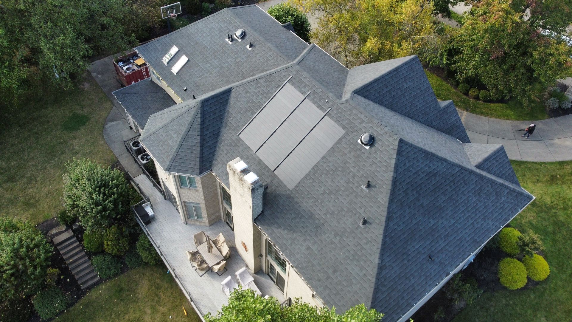 GAF Solar Shingle Roof Technology | Installing A GAF Solar Shingle Roof System