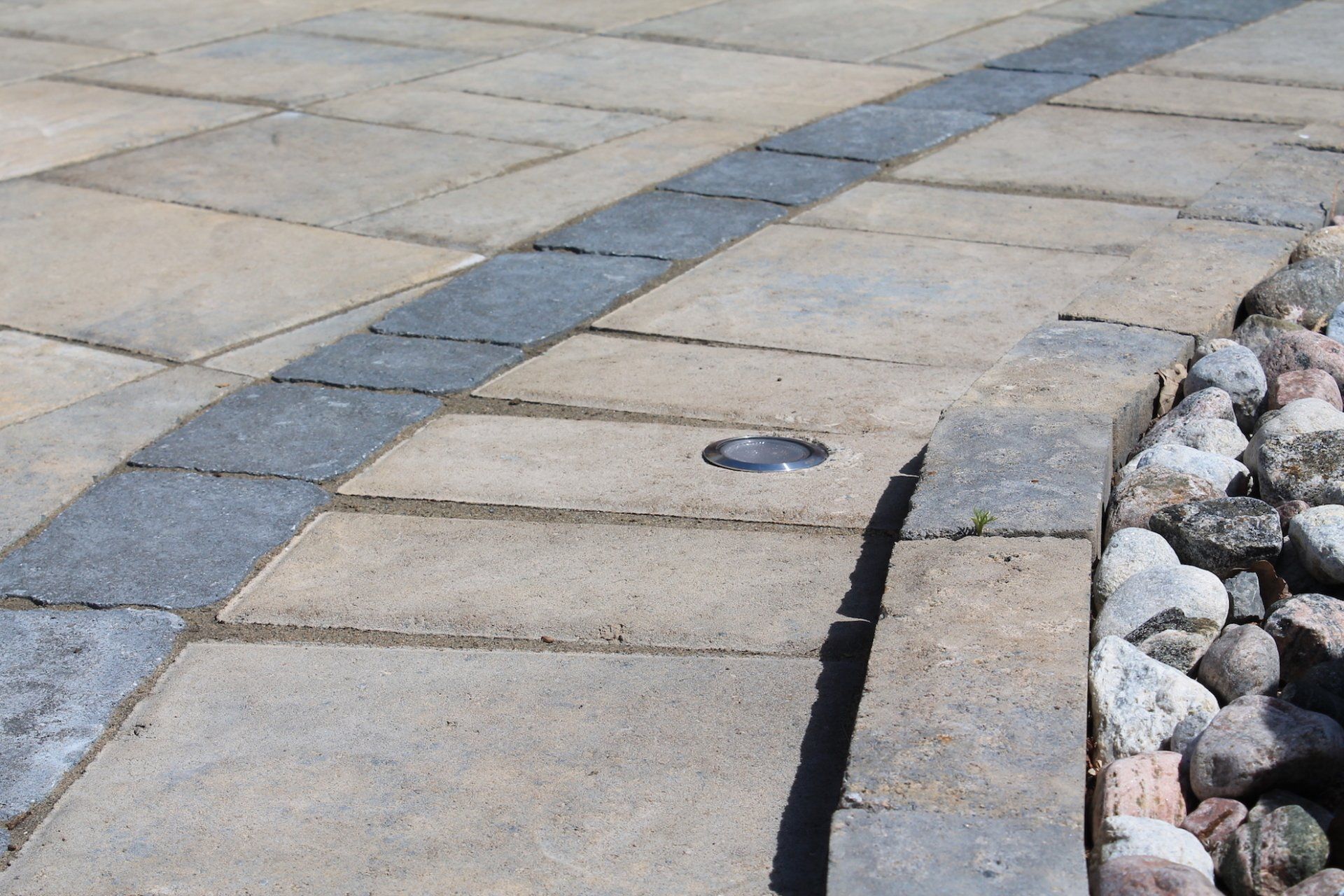 beige and grey unistone pattern