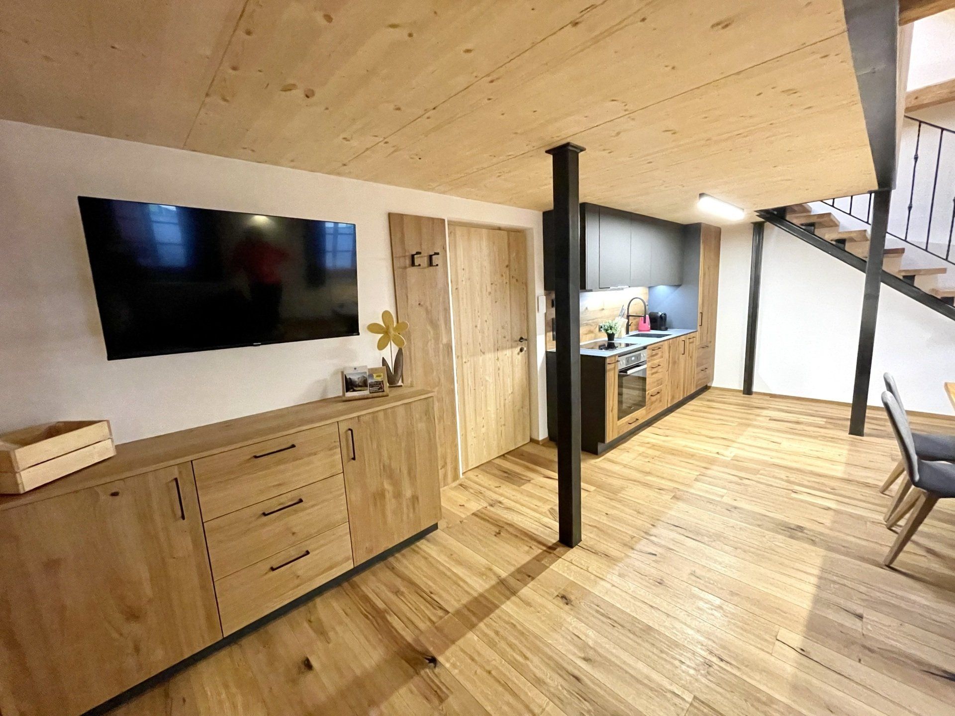 appartment 2 tv fernseher wohnzimmer