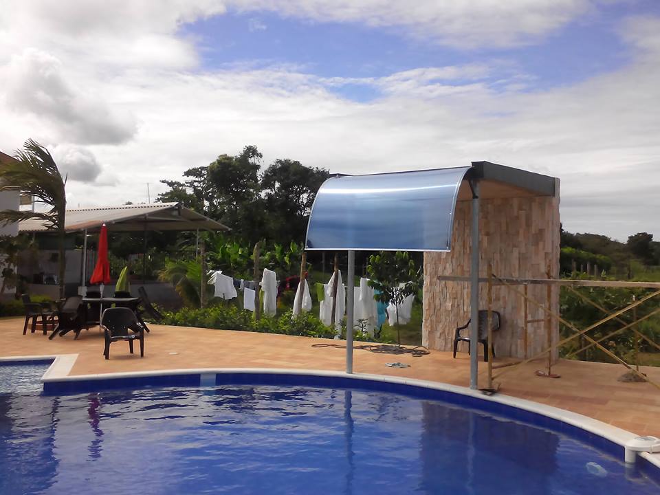 Aluminios y Decoraciones Linconl Ltda