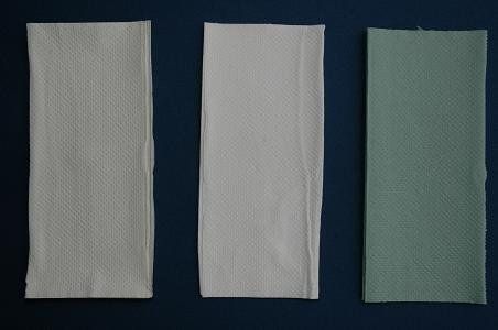 Papieren handdoeken z-vouw