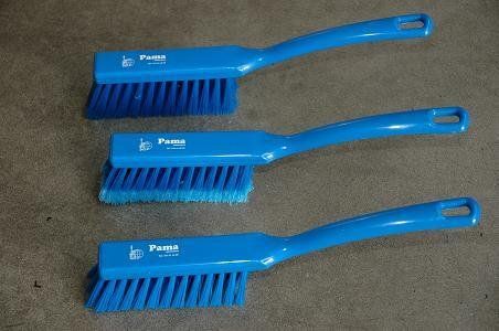 handborstels, handvleugels, HGN, zachte handborstel, harde handborstel, borstel met blik, borstel voor vuilblik