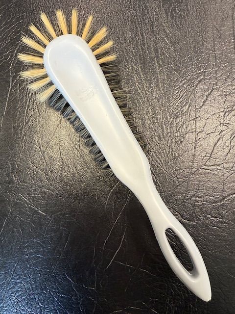 handvleugel, handborstel, borstel met varkenshaar