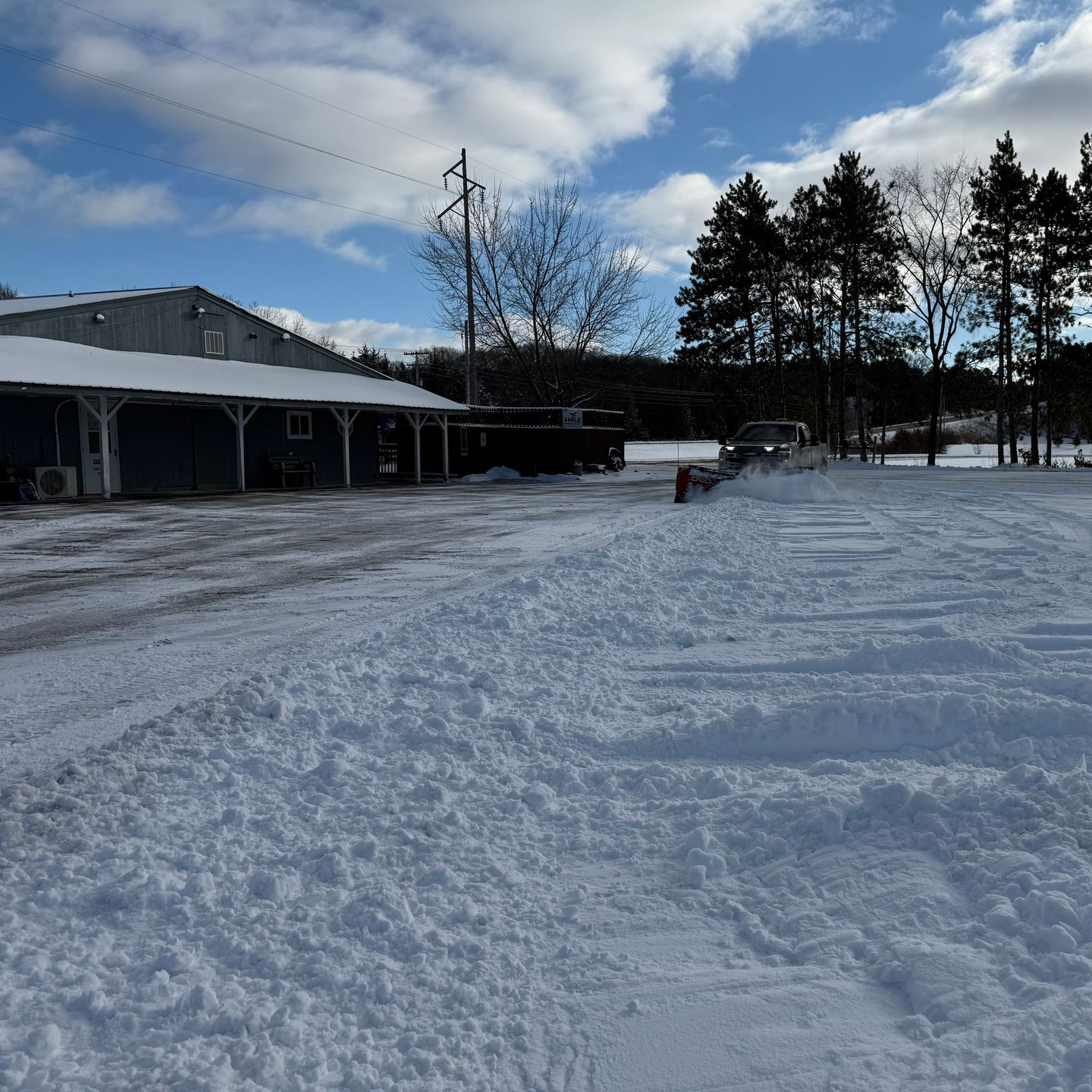 Image of an area in Eau-Claire that could use snow removal.