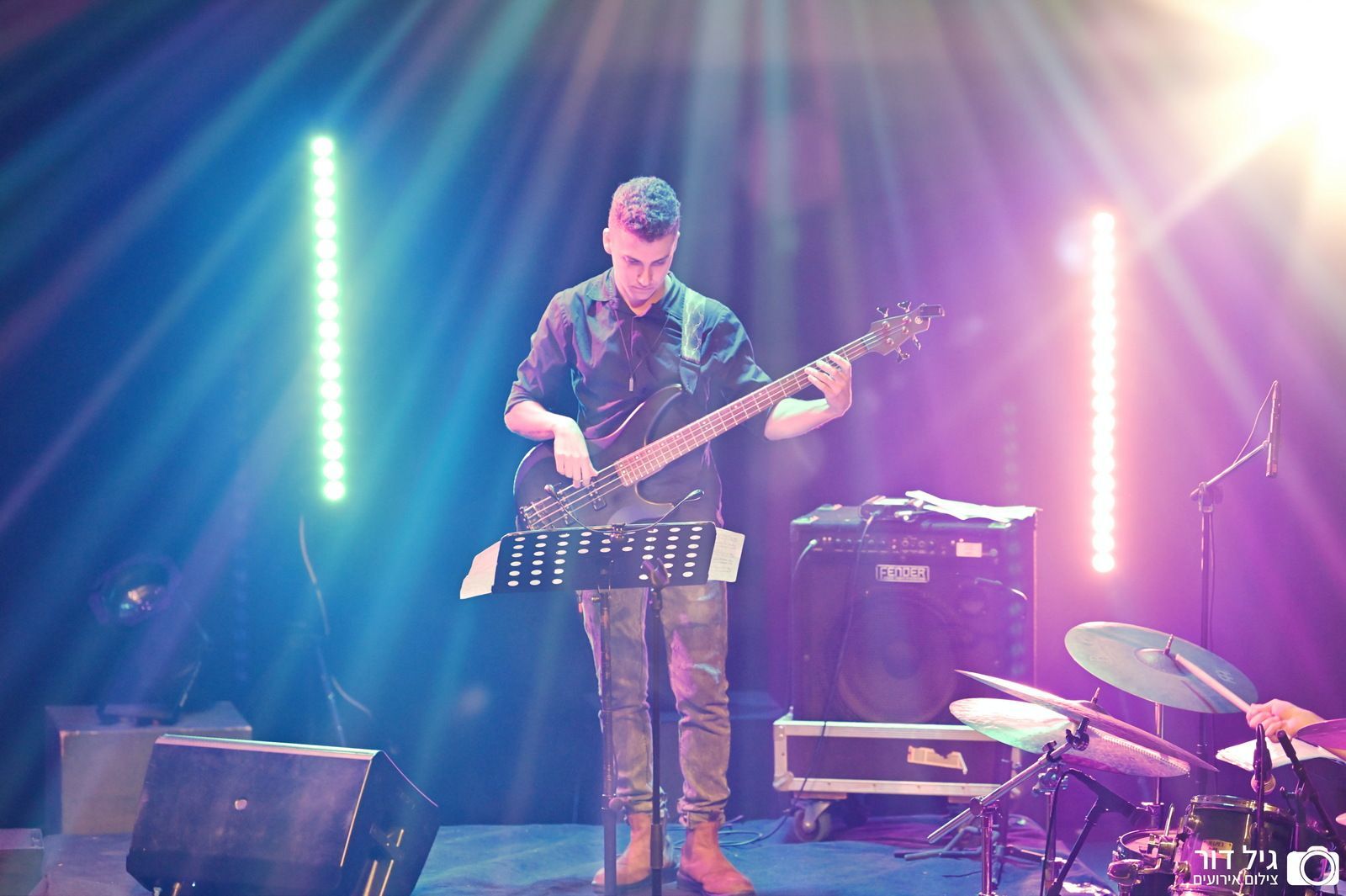 צילום מופע
צילום מופע מוזיקלי - להקה
צילום סטילס וצילום וידאו