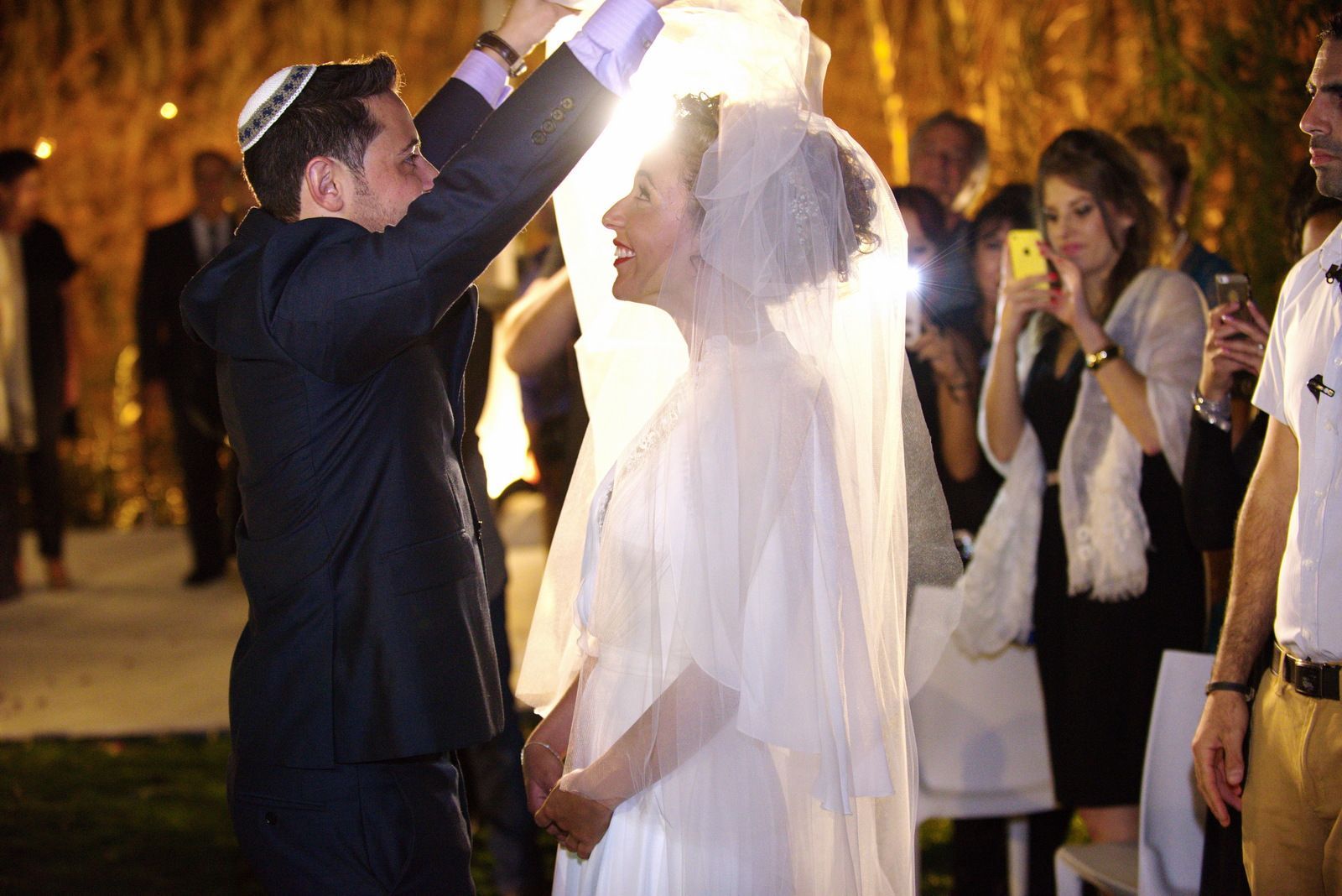 צילום חתונה - צלם חתונה מומלץ
גיל דור - צילום אירועים
צלם אירועים במודיעין