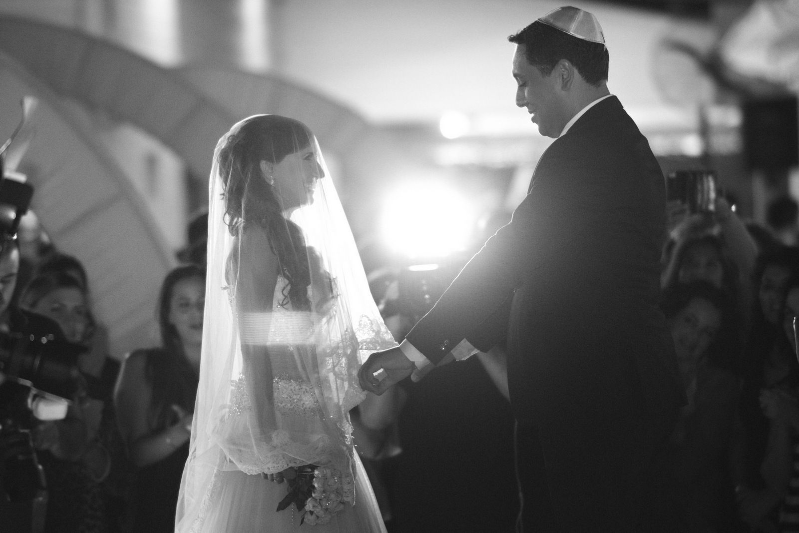 צלם לחתונה
גיל דור - צילום אירועים
צלם אירועים במודיעין