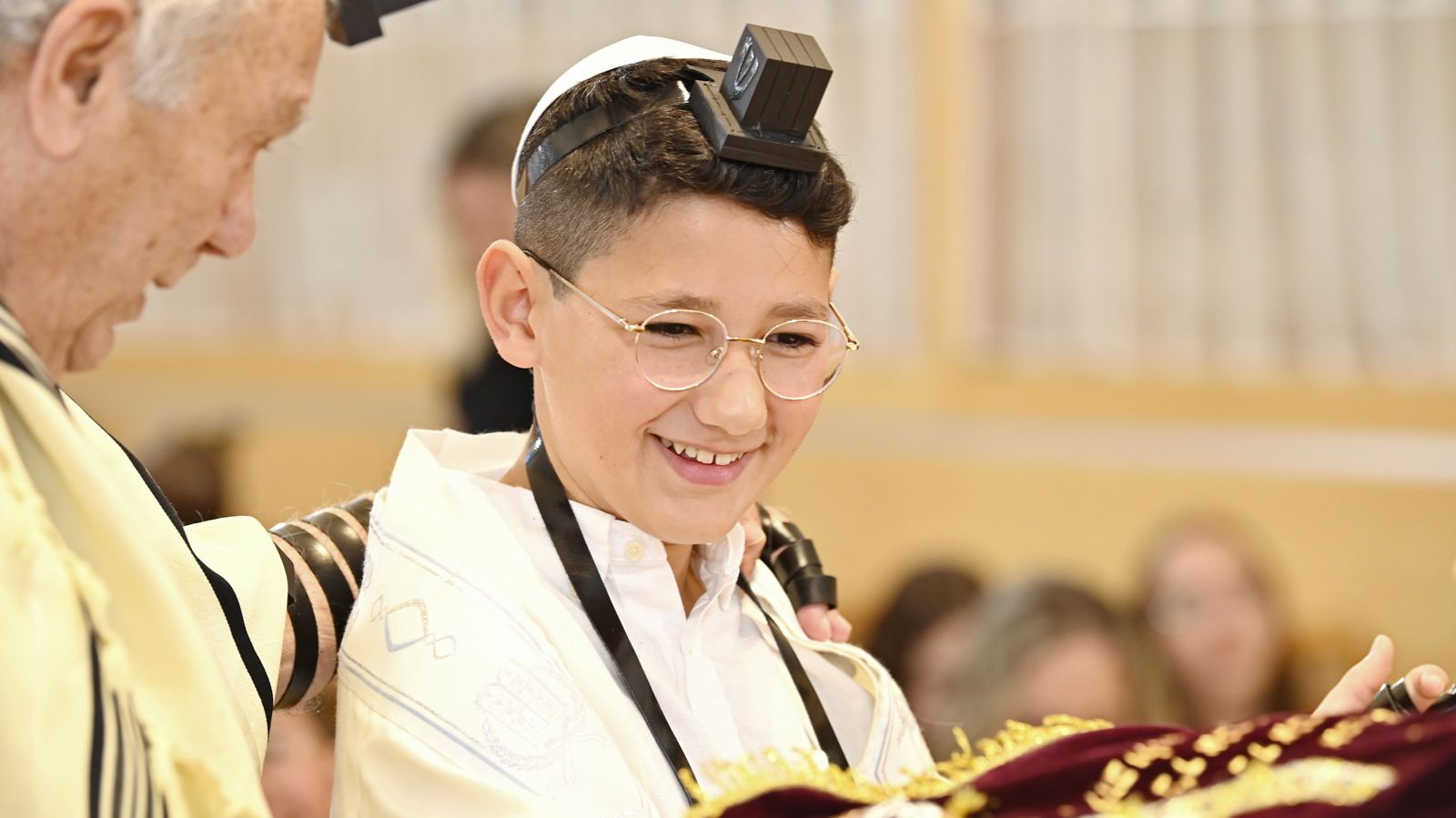 צילום אירועים - גיל דור צלם - צילם בר מצווה
