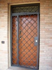 Inferriata per serramenti di porta di ingresso - Mafer bologna