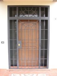 Inferriata per serramenti di portone di ingresso - Mafer bologna