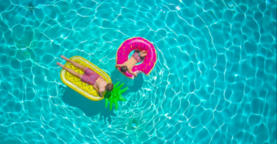 Piscina comunitaria de una urbanización de Marbella