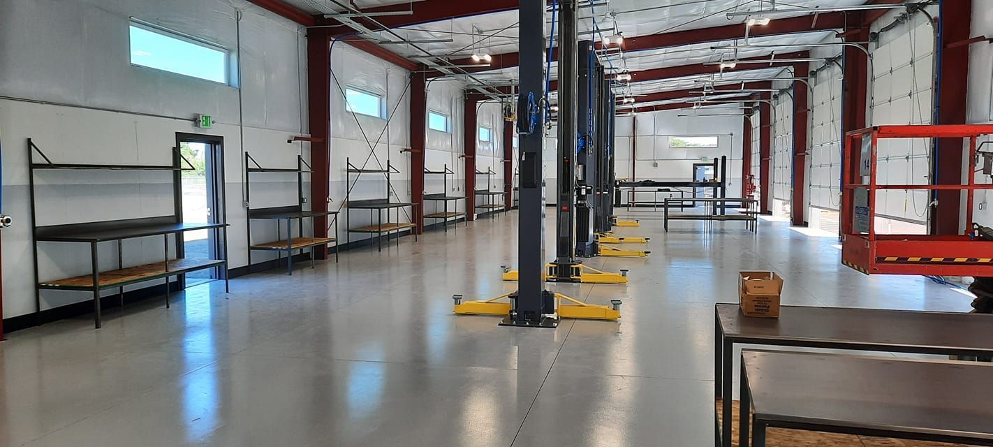 Shop Garage | SRU Automotive LLC