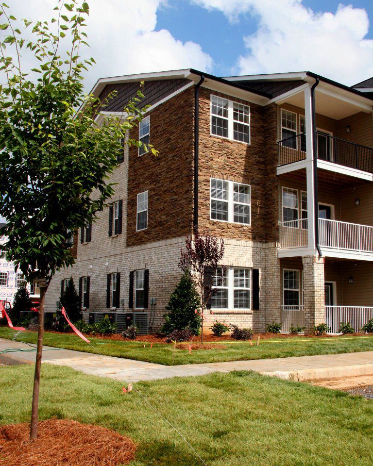The Overlook at Stone Spring Apartments