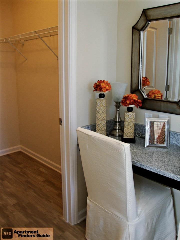 The Overlook at Stone Spring Apartments